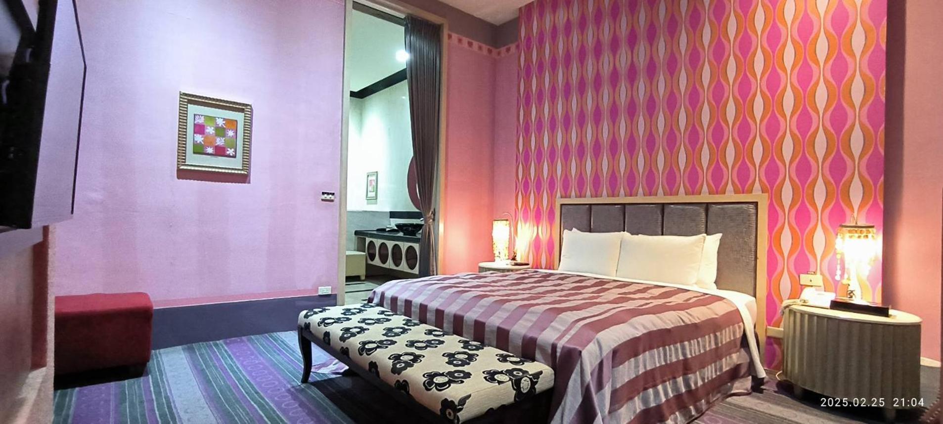 Shantis Motel Chiayi City Exterior photo
