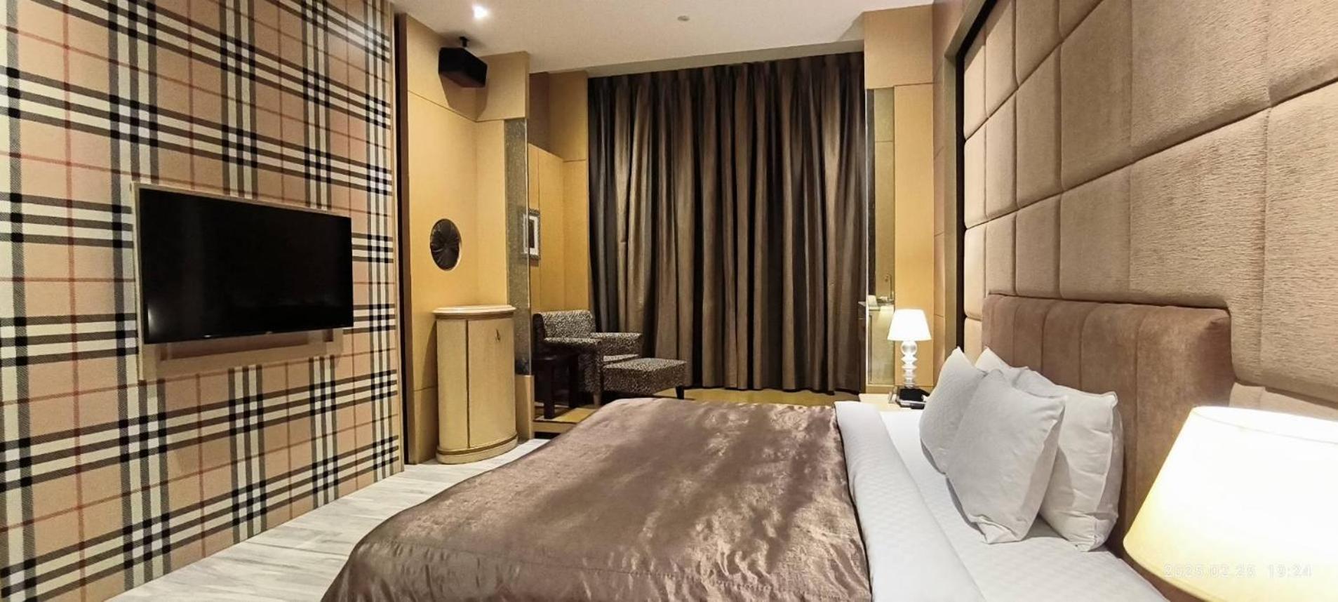 Shantis Motel Chiayi City Exterior photo