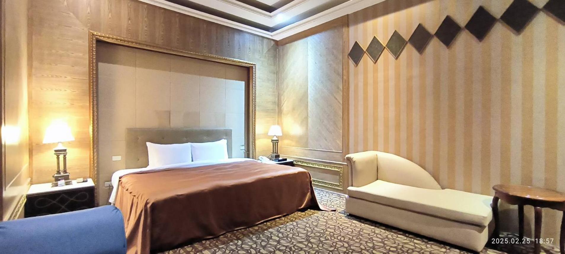 Shantis Motel Chiayi City Exterior photo