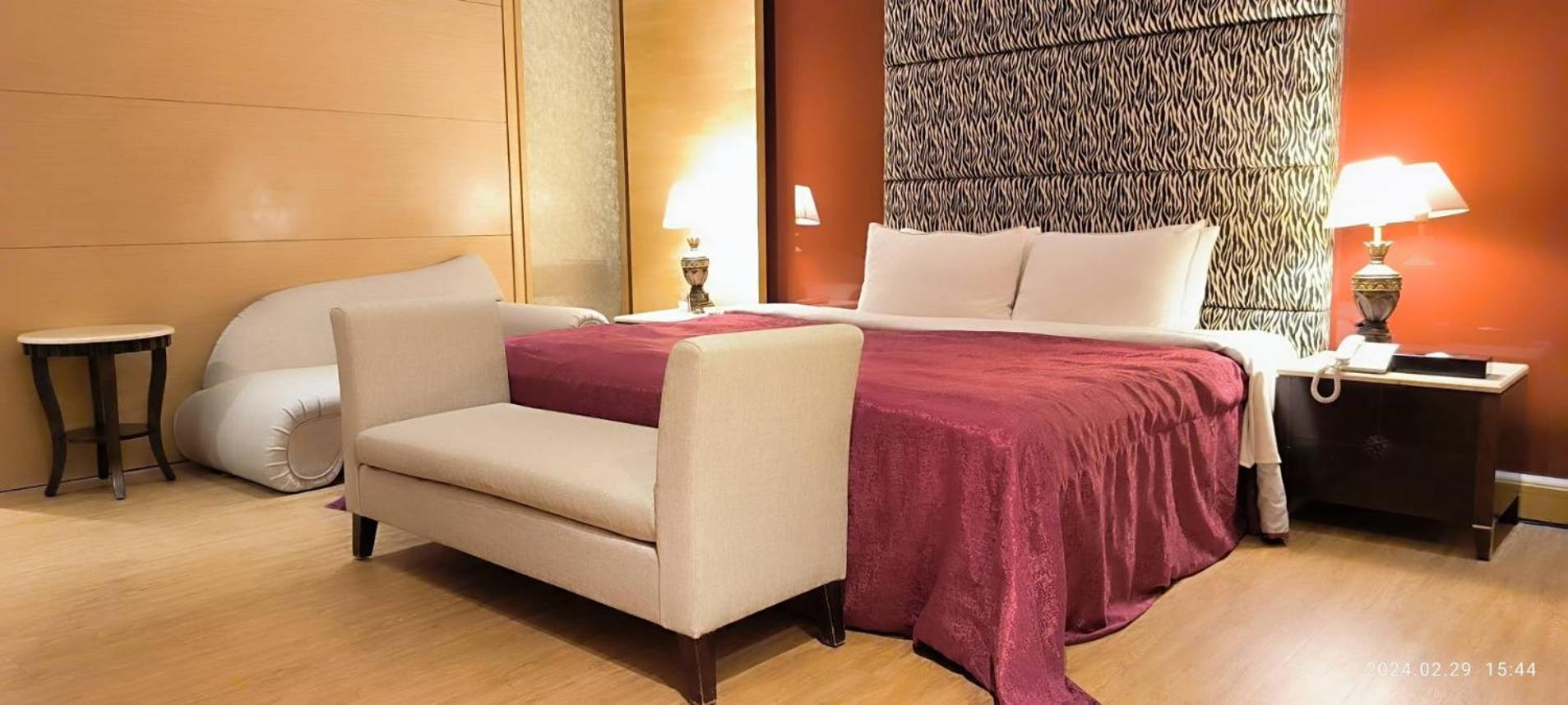 Shantis Motel Chiayi City Exterior photo