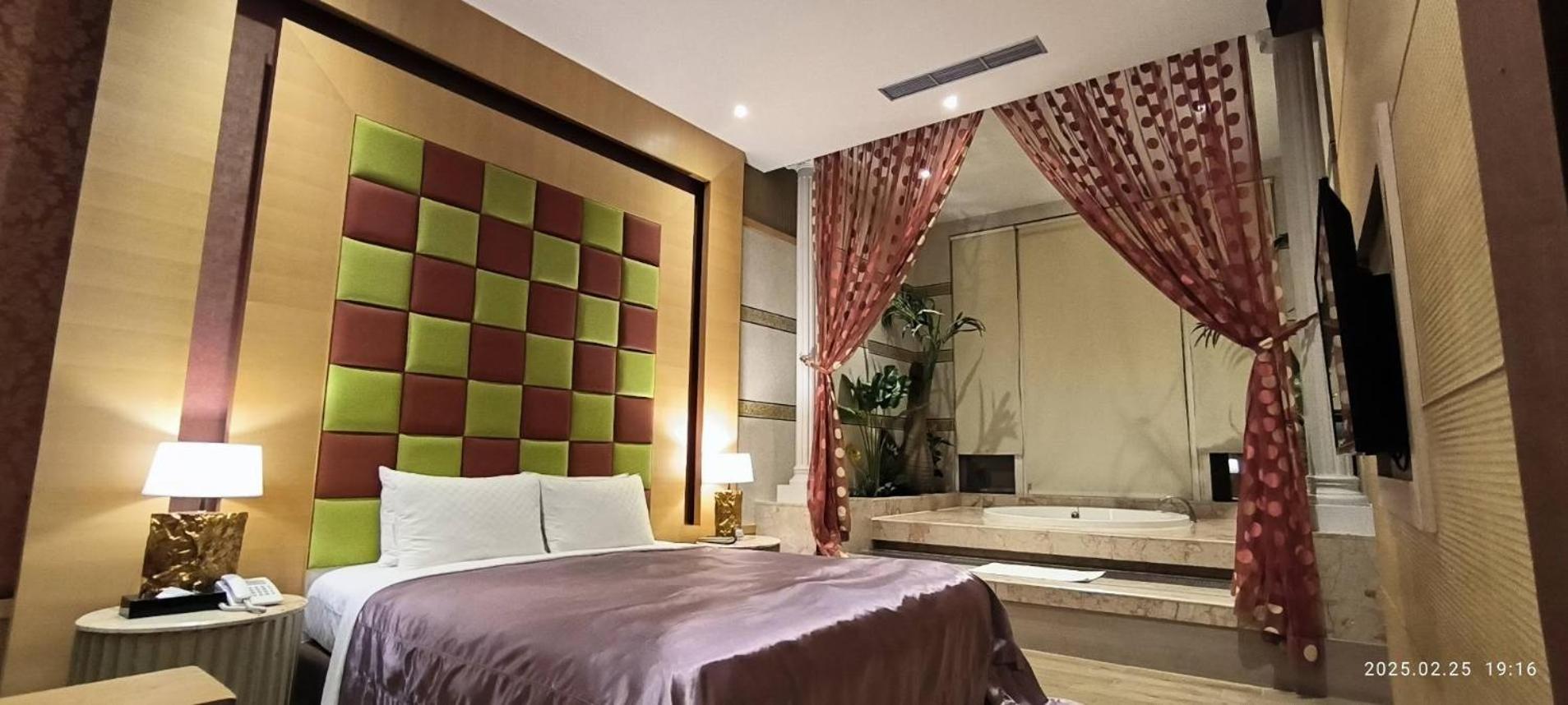 Shantis Motel Chiayi City Exterior photo